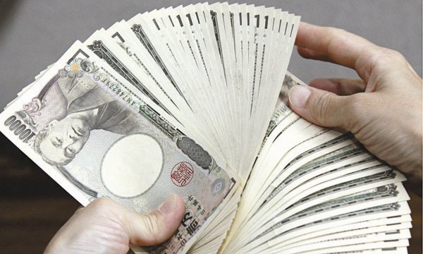 Đồng yen tăng giá, doanh nghiệp - ngân sách đau đầu
