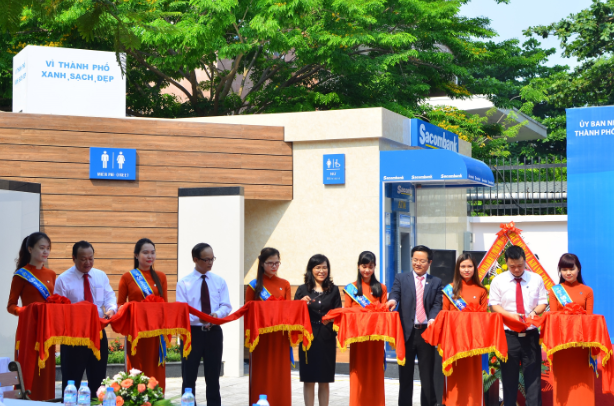 Sacombank xây nhà vệ sinh công cộng miễn phí tại Đà Nẵng