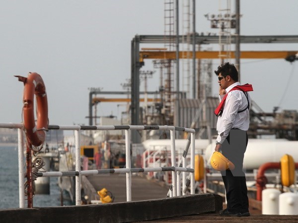 Xuất khẩu dầu của Iran ước đạt 2,1 triệu thùng trong tháng 5