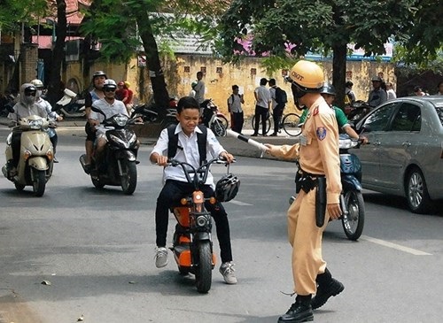 Hà Nội: Thu lệ phí trước bạ xe máy điện từ ngày 1/7