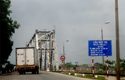 Dừng đề xuất giao cầu Việt Trì cho nhà đầu tư BOT