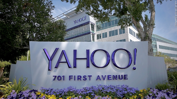 Yahoo!: Thương vụ có thể chấm dứt sự nghiệp CEO của bà Mayer?