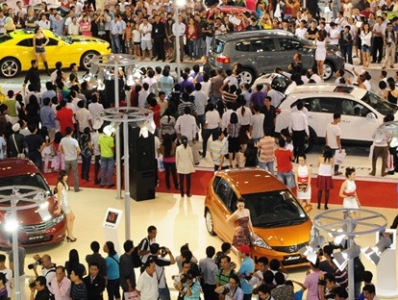 Tháng 8: Thị trường ô tô sụt giảm
