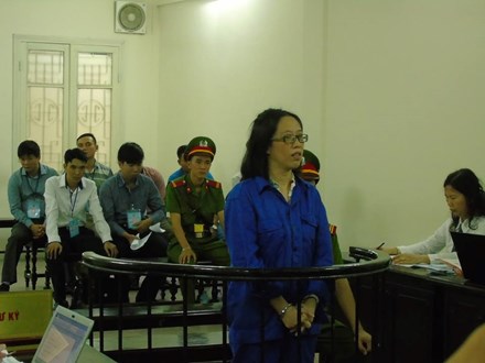 Huỳnh Thị Huyền Như lại ra tòa trong vụ chiếm đoạt 670 tỷ của ACB
