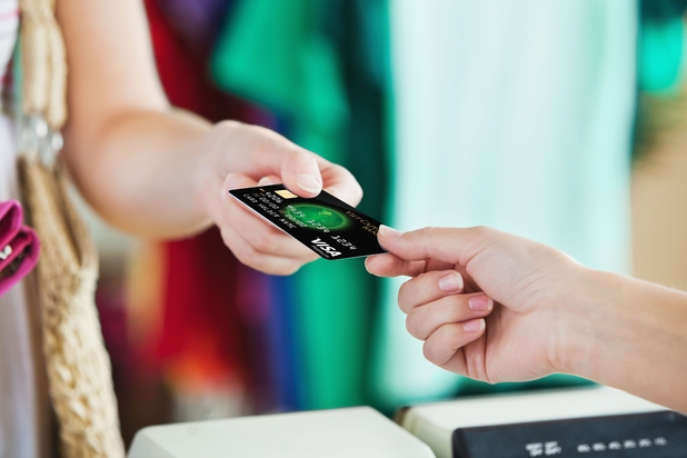 Đâu là phép thử an toàn để tiếp cận thẻ tín dụng?