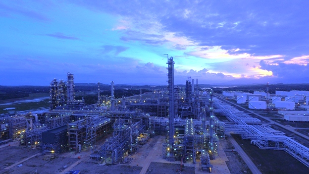 Nhà máy lọc dầu Dung Quất dự kiến vượt mốc 6.9 triệu tấn sản phẩm trong năm 2016