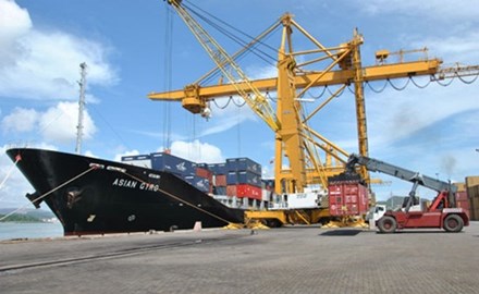 Đầu tư hơn 300 triệu USD phát triển tổ hợp cảng biển và KCN ở Quảng Ninh