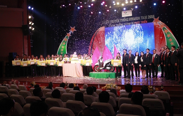 Vinasun tổ chức Lễ hội truyền thống lần thứ 14 - 2016