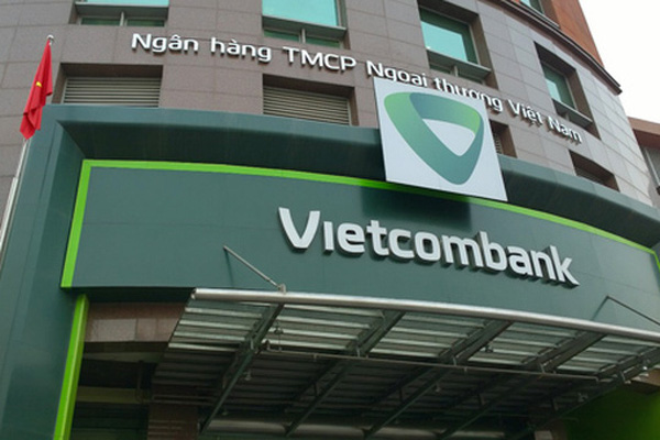 VCB: Chủ tịch Nghiêm Xuân Thành đã mua 10,000 cp