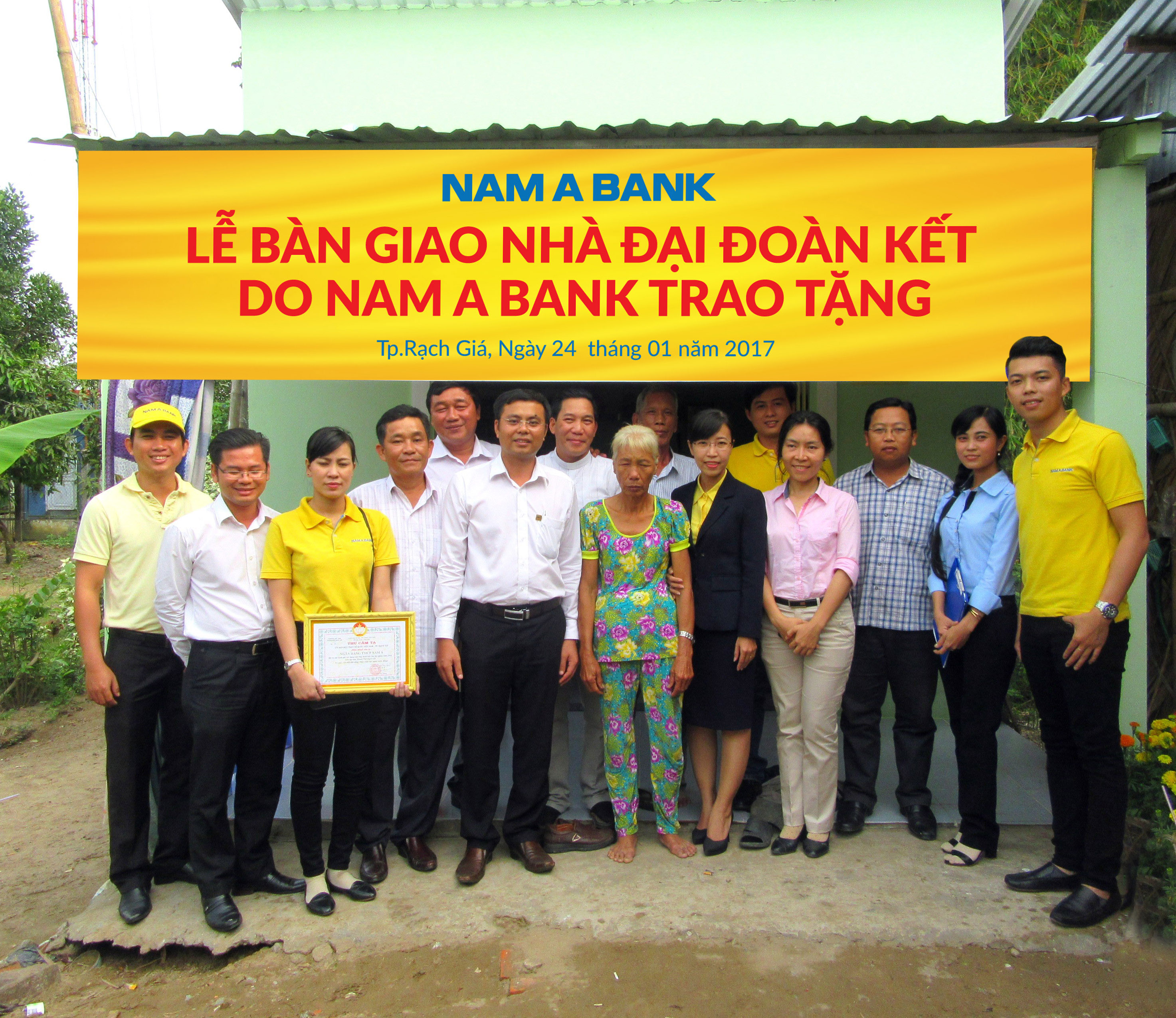 NamABank trao tặng nhà Đại đoàn kết cho các hộ nghèo ở Kiên Giang