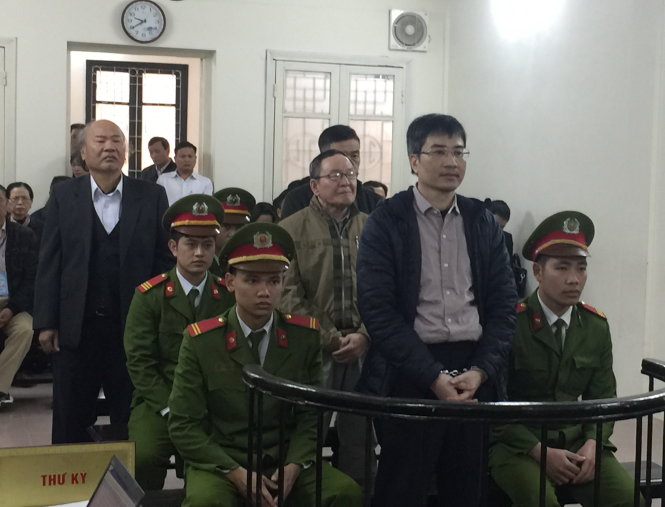 Giang Kim Đạt và các bị cáo thừa nhận đối tác gửi “quà”