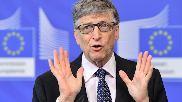 Bill Gates: Robot nên đóng thuế thu nhập vì đã lấy đi công việc của con người