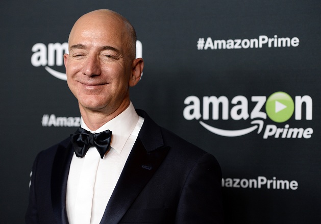 CEO Amazon rút ngắn khoảng cách tới ngôi vị giàu nhất thế giới