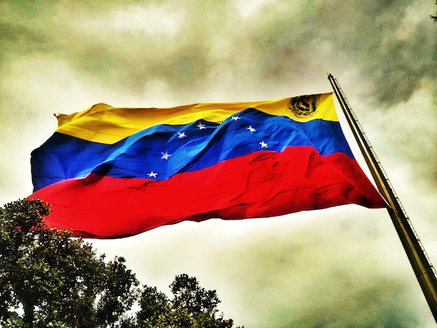 Venezuela nâng mức lương tối thiểu một lần nữa