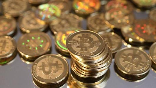 Bitcoin vượt ngưỡng 1,800 USD lên kỷ lục mới