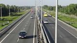 Đường bộ cao tốc Bắc-Nam: Khoảng 9,5 triệu USD/km