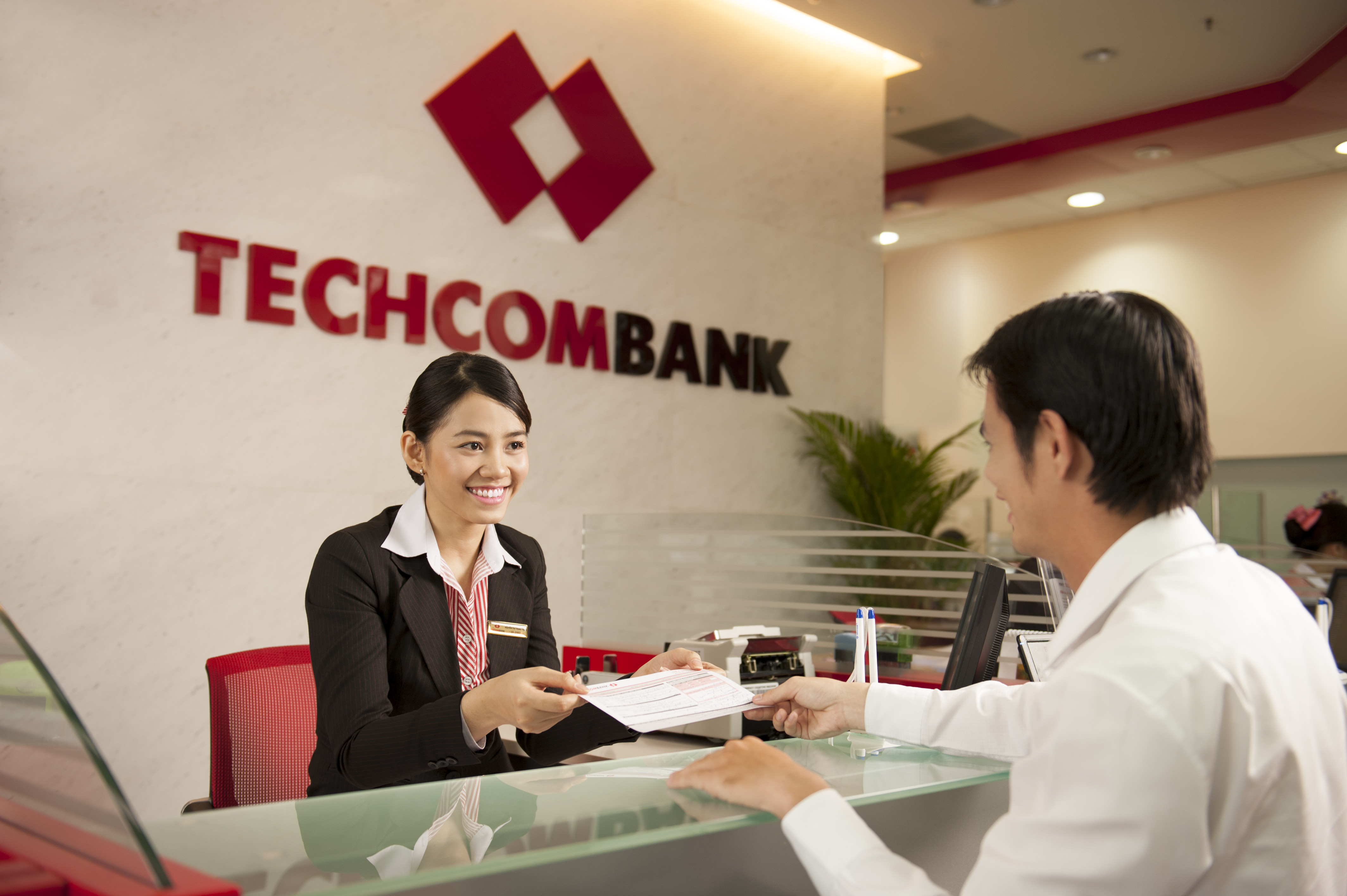 HSBC thoái vốn, Techcombank sẽ mua lại làm cổ phiếu quỹ
