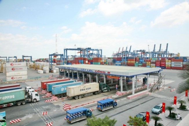 Khẩn cấp giải thoát hàng trăm container tắc tại cảng