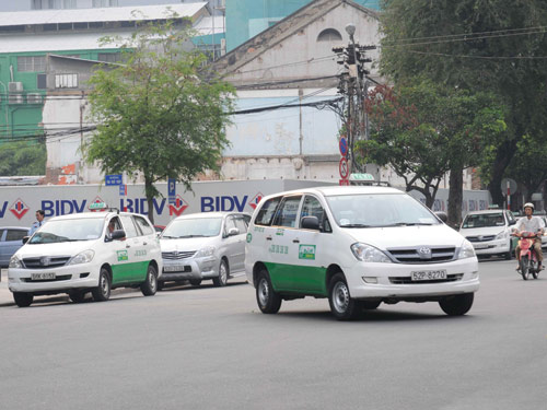 Nhiều doanh nghiệp taxi sẽ điều chỉnh giá cước để bù lại chi phí xăng dầu