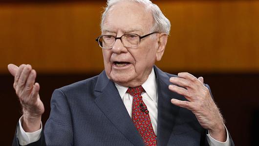 Warren Buffett: Lãi suất là yếu tố quan trọng nhất để xác định giá trị cổ phiếu