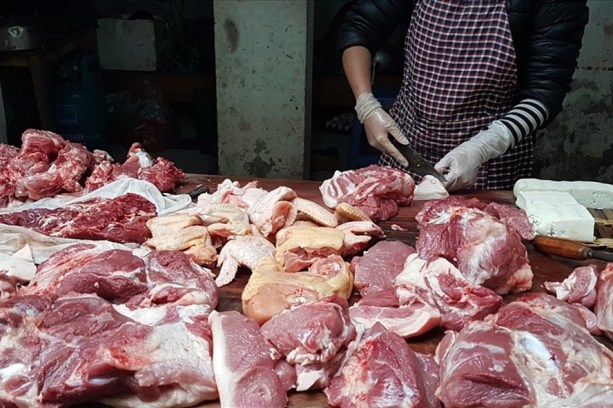 Chóng mặt vì thịt lợn “lập đỉnh” cao nhất thế giới, Việt Nam đang thiếu nguồn cung nghiêm trọng?