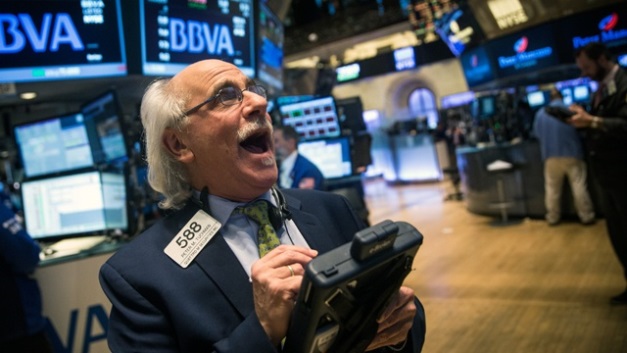 Bứt phá hơn 1,000 điểm, Dow Jones tăng mạnh nhất kể từ tháng 3/2009