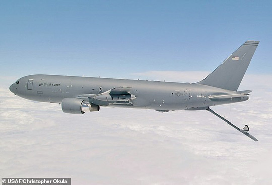 Không quân Mỹ giáng đòn mạnh vào Boeing