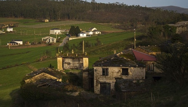 Hàng trăm “ngôi làng ma” được rao bán ở Tây Ban Nha