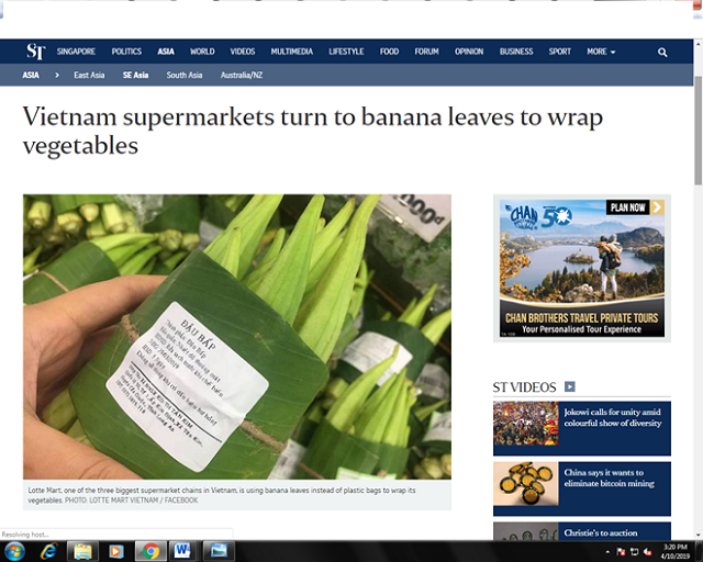 Siêu thị Việt dùng lá chuối bọc rau lên báo Singapore