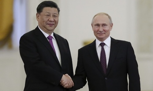 Nga - Trung nâng cấp quan hệ lên đối tác chiến lược toàn diện