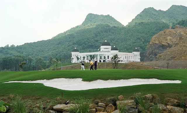 Thanh tra Bộ Xây dựng xử phạt sân golf “khủng” xây dựng trái phép ở Hà Nam