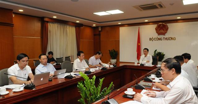 Bộ Công thương tính tăng nhập điện từ Lào và Trung Quốc