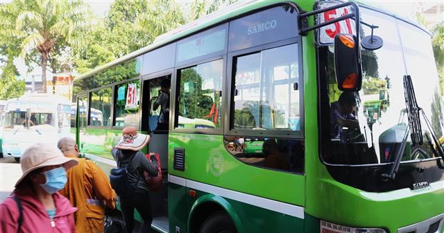 Xe buýt Sài Gòn nơi xin ngừng nơi trả tuyến, vì sao?