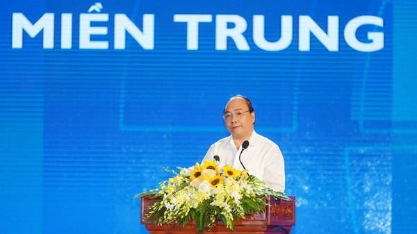 Thủ tướng: Miền Trung cần tránh mâu thuẫn trong lựa chọn ưu tiên chiến lược kinh tế