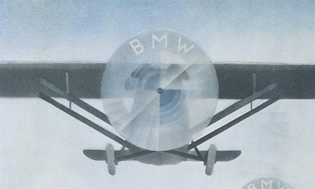 Logo BMW không phải cánh quạt máy bay như vẫn tưởng