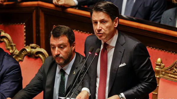 Thủ tướng Italy tuyên bố từ chức