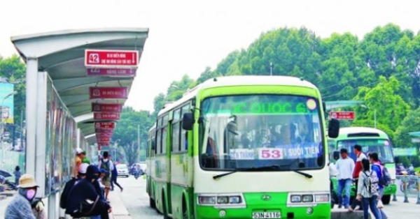 Lo 400 xe buýt vào “ngõ cụt”,TP.HCM khẩn thiết xin không tăng giá...