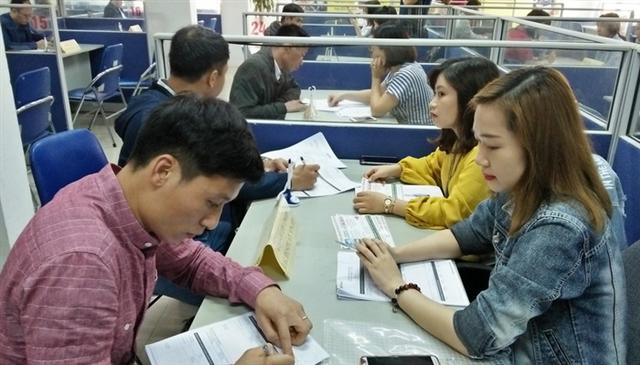 Thị trường lao động vẫn loay hoay cung 'lệch' cầu
