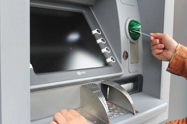 Cảnh báo: 3 nguy cơ luôn rình rập khi để tiền trong thẻ ATM cần biết