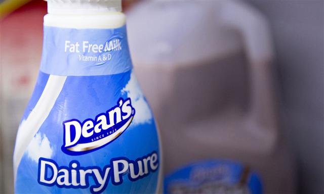 Nhà sản xuất sữa lớn nhất Mỹ xin phá sản