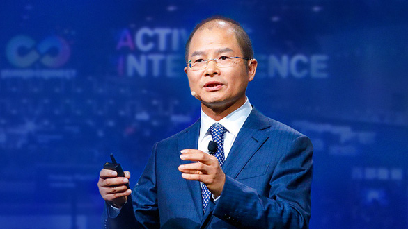 Chủ tịch Huawei: Sinh tồn là ưu tiên hàng đầu trong năm 2020 - Ảnh 1.
