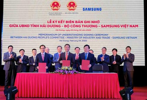 Samsung assists Vietnam enterprises in supporting industries