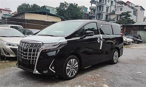 Toyota Vietnam recalls Alphard MPVs over seatbelt fault