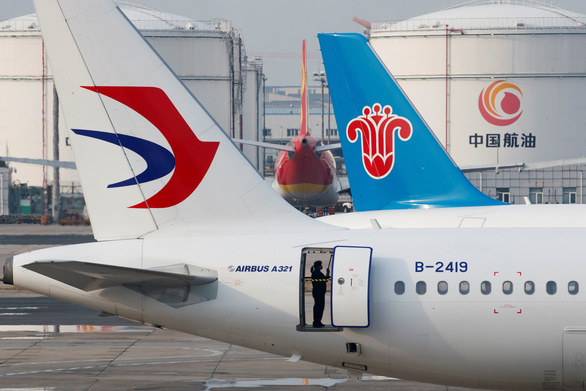 Hàng không Trung Quốc thiệt hại nặng nề: giảm 84,5% khách trong tháng 2 - Ảnh 1.