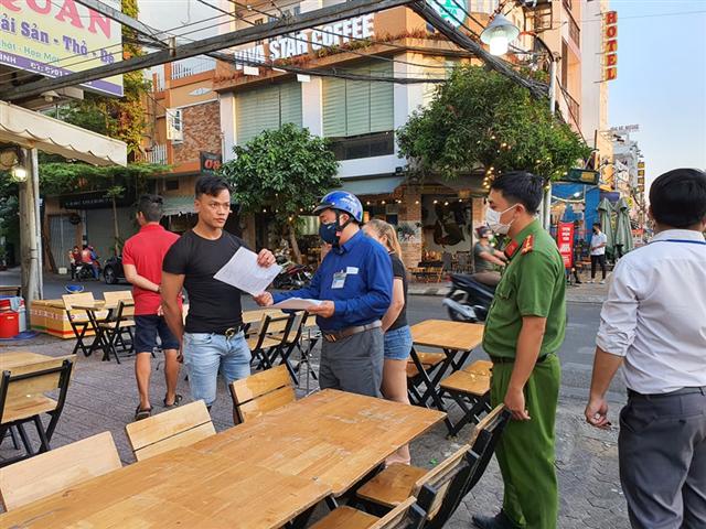 Quán xá, nhà hàng Sài Gòn đóng cửa phòng Covid-19: Nhiều quán 