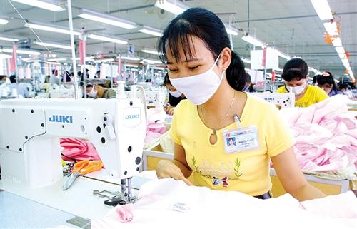 Textile makers skirt virus disruptions