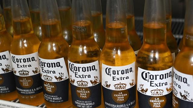 Bia Corona bị ngừng sản xuất vì virus Corona
