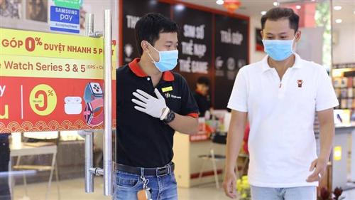 Vietnamese tech retailers manage to survive Covid-19 pandemic