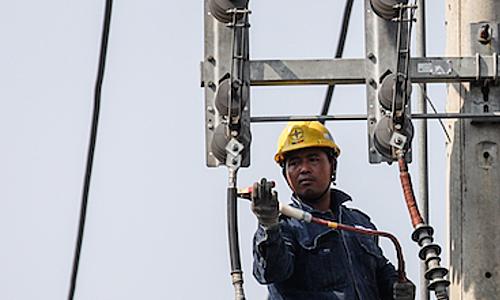 Vietnam mulls electricity price cut to ease Covid-19 burden