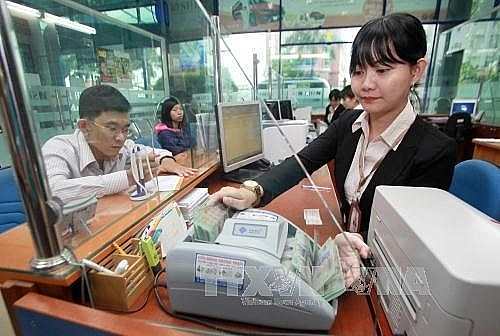 Reference exchange rate up 5 VND on April 17